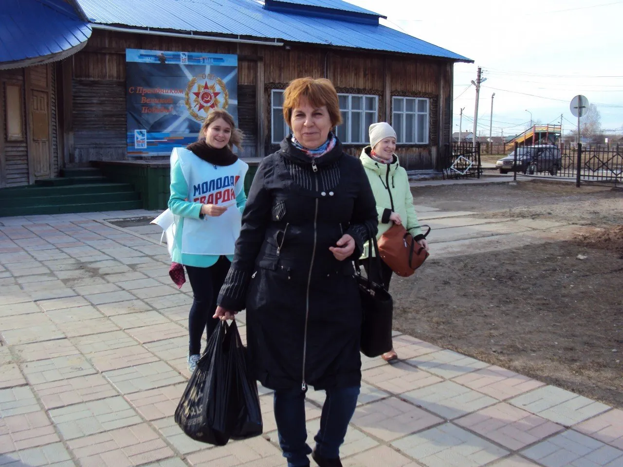апрель 373