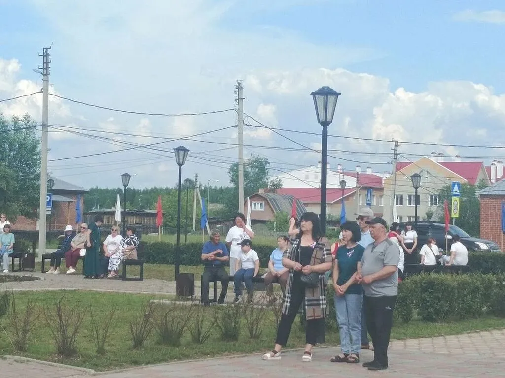 Праздничная программа !Мы едины! Мы Россия!"